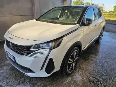 Usata Peugeot 3008 GT 131 CV (96 kW) 2021 Bianco SUV