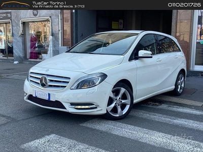 Usata Mercedes B180 Premium 122 CV (89 kW) 2012 Bianco Monovolume
