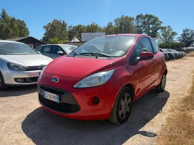 Usata Ford Ka 69 CV (50 kW) 2015 Rosso Berlina
