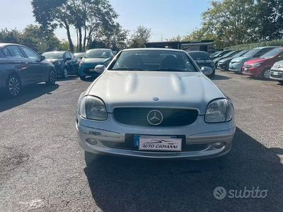 Usata Mercedes SLK200 163 CV (119 kW) 2002 Grigio Cabrio