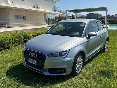 Usata Audi A1 116 CV (85 kW) 2016 Grigio Utilitaria