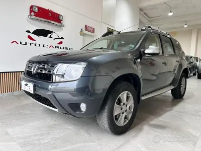Usata Dacia Duster Lauréate 109 CV (80 kW) 2015 Grigio SUV