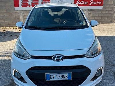 Usata Hyundai i10 67 CV (49 kW) 2014 Bianco Utilitaria