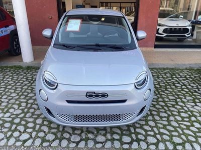 Ny Fiat 500 Icon 65 HK (47 kW) 2026 Blå Halvkombi