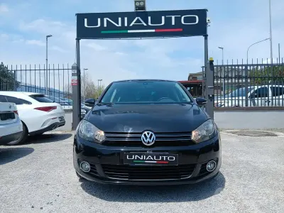 Usata VW Golf VI Comfortline 105 CV (77 kW) 2010 Nero Utilitaria
