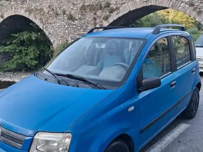 Usata Fiat Panda Dynamic 60 CV (44 kW) 2005 Blu Utilitaria