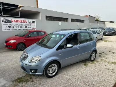 Usata Lancia Musa 95 CV (69 kW) 2011 Blu Monovolume