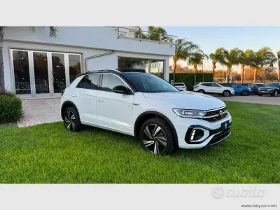 Usata VW T-Roc R-line 110 CV (80 kW) 2023 Bianco SUV