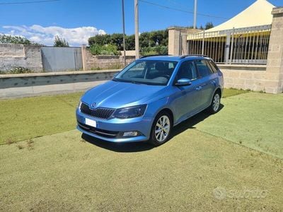 Usata Skoda Fabia Style 75 CV (55 kW) 2017 Blu Station wagon