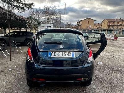 Usata Lancia Ypsilon Gold 80 CV (58 kW) 2015 Utilitaria