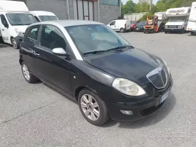 Usata Lancia Ypsilon 80 CV (58 kW) 2005 Nero Utilitaria