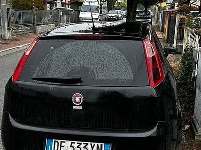 Nero Usata 2006 Fiat Punto Utilitaria | 2500 €