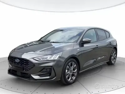 Usata Ford Focus ST-Line 125 CV (91 kW) 2023 Grigio Berlina
