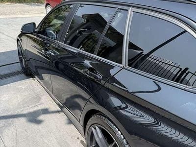 Begagnad BMW 318 Sport Line 150 HK (110 kW) 2017 Svart Kombi