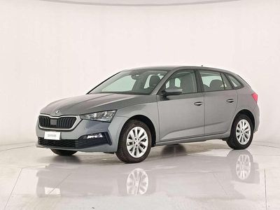 Usata Skoda Scala Ambition 95 CV (69 kW) 2023 Grigio scuro met Utilitaria