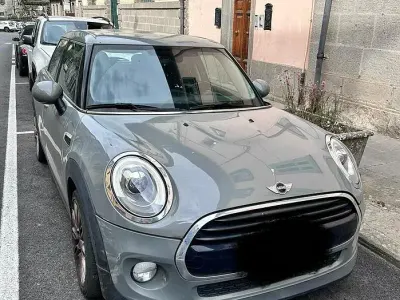 Usata Mini Cooper D 2016 Grigio Utilitaria