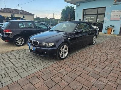 Usata BMW 320 Cabriolet 170 CV (125 kW) 2003 Blu Cabrio