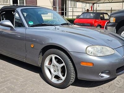 Usata Mazda MX5 110 CV (80 kW) 2005 Grigio Cabrio