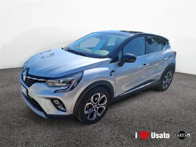 Usata Renault Captur Techno 101 CV (74 kW) 2023 Grigio SUV