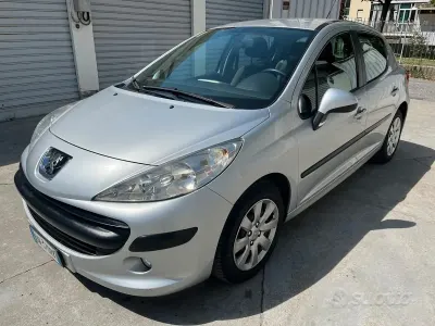 Usata Peugeot 207 95 CV (69 kW) 2009 Grigio Berlina