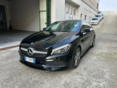 Usata Mercedes CLA220 177 CV (130 kW) 2017 Nero Coupé