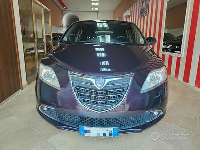 Usata Lancia Ypsilon S 95 CV (69 kW) 2012 Viola Utilitaria