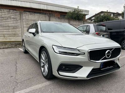 usata Volvo V60 2.0 d4 Business Plus geartronic