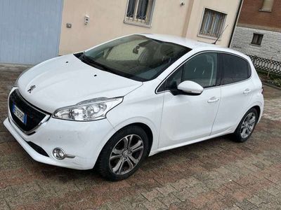 usata Peugeot 208 5p 1.4 hdi 8v Business