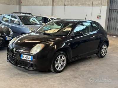 Usata Alfa Romeo MiTo Distinctive 105 CV (77 kW) 2011 Nero Utilitaria