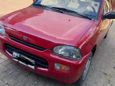 Usata Subaru Vivio 44 CV (32 kW) 1996 Rosso Utilitaria