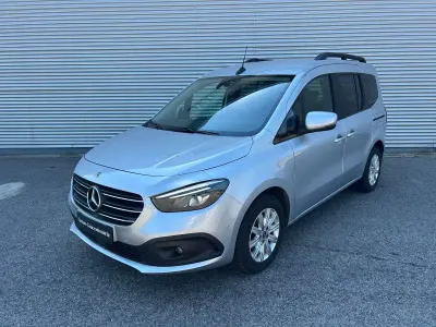 Usata Mercedes 180 116 CV (85 kW) 2023 Argento metallizzato Berlina