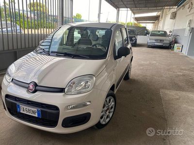 Usata Fiat Panda Easy 85 CV (62 kW) 2015 Beige Utilitaria