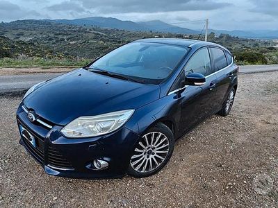 Usata Ford Focus Titanium 115 CV (84 kW) 2012 Blu Berlina