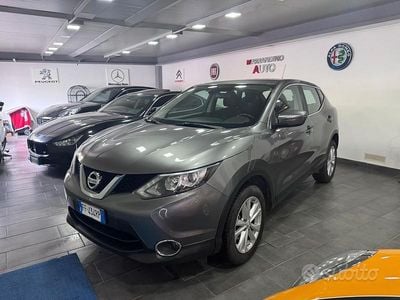 Usata Nissan Qashqai N-Vision 110 CV (80 kW) 2015 Grigio SUV