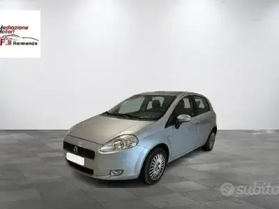 Usata Fiat Grande Punto 77 CV (56 kW) 2006 Grigio Utilitaria