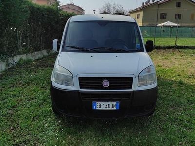Usata Fiat Doblò 103 CV (75 kW) 2010 Bianco Monovolume