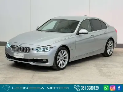 Usata BMW 330e 184 CV (135 kW) 2017 Grigio Berlina