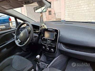 Usata Renault Clio GrandTour 90 CV (66 kW) 2017 Grigio Station wagon