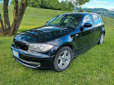 Usata BMW 118 143 CV (105 kW) 2009 Nero Utilitaria