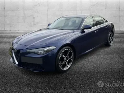 Usata Alfa Romeo Giulia Sprint 201 CV (147 kW) 2018 Blu/azzurro Berlina