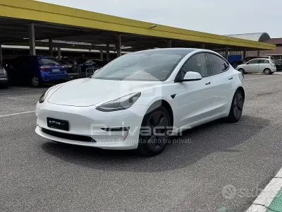 Begagnad Tesla Model 3 152 kW (208 HK) 2021 Vit Sedan
