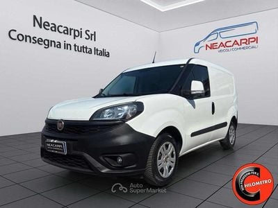 Usata Fiat Doblò 95 CV (69 kW) 2019 Bianco pastello Monovolume