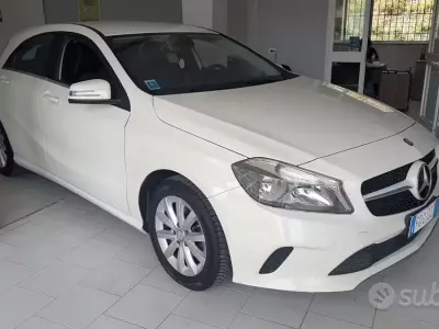 Usata Mercedes 180 Executive 109 CV (80 kW) 2017 Bianco Berlina
