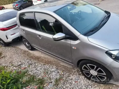 Usata VW up! 75 CV (55 kW) 2013 Grigio Utilitaria