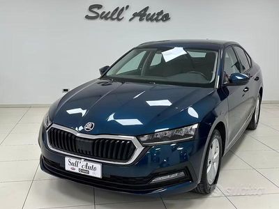 Usata Skoda Octavia Executive 116 CV (85 kW) 2022 Blu Berlina