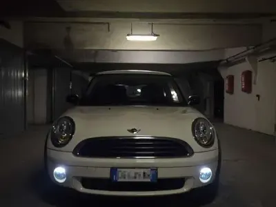Usata Mini Cooper 75 CV (55 kW) 2009 Utilitaria