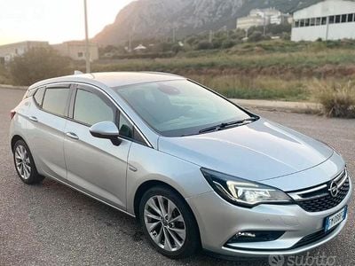 Usata Opel Astra Dynamic 136 CV (100 kW) 2017 Grigio Berlina