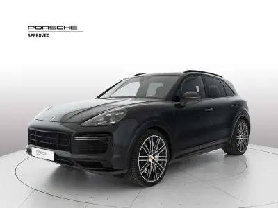 Usata Porsche Cayenne Turbo 549 CV (403 kW) 2019 Nero metallizzato SUV