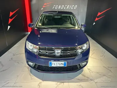 Usata Dacia Sandero Essentiel 73 CV (53 kW) 2019 Bluazzurro Berlina