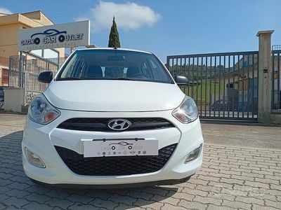 Używany Hyundai i10 Classic 69 KM (50 kW) 2012 Biały Hatchback